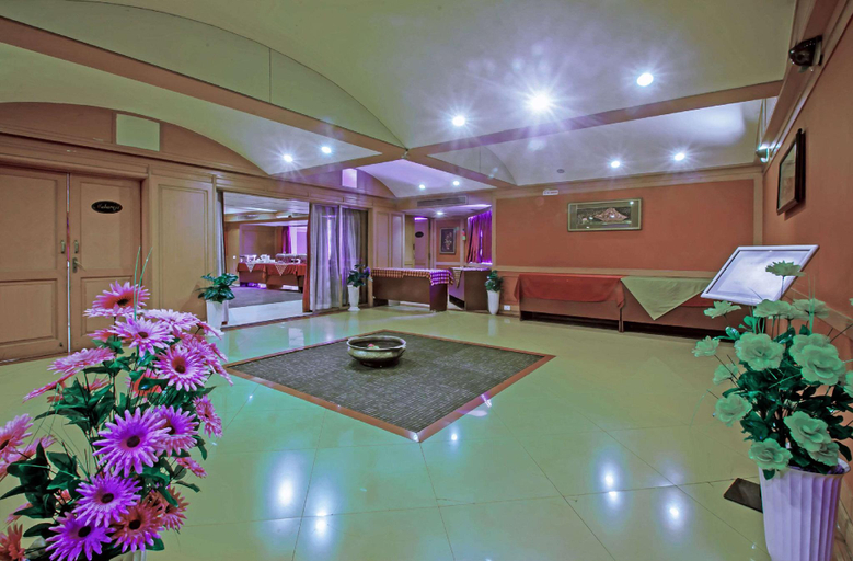 Public Area 2, Quality Inn Regency, Nashik
