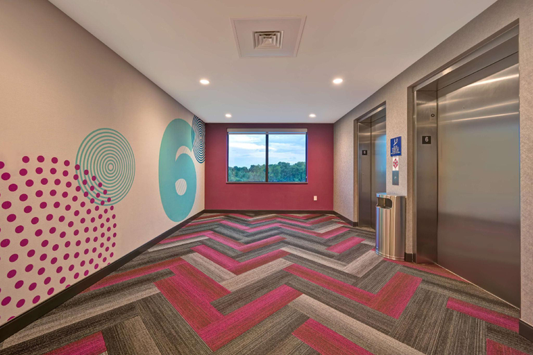 Public Area 2, Tru by Hilton Mooresville, Iredell