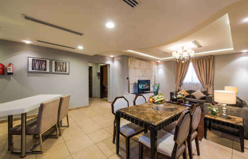 Others 5, Boudl Al Fakhria