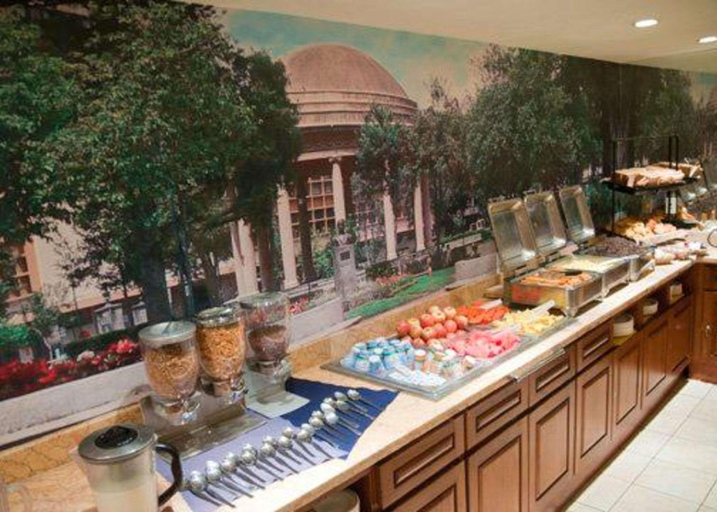 Food & Drinks 5, Sleep Inn Paseo Las Damas San Jose, San José