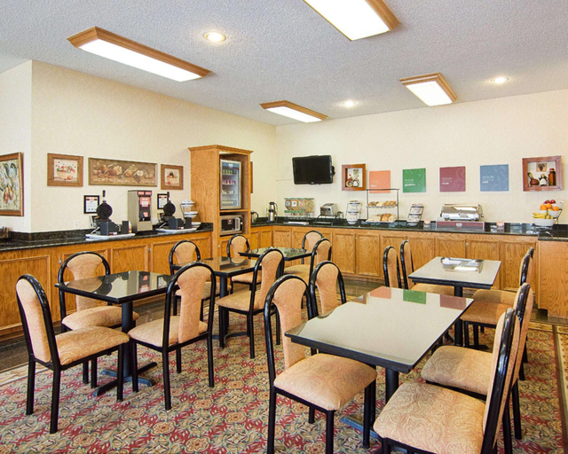 Food & Drinks 5, Comfort Inn & Suites Houston West-Katy, Houston