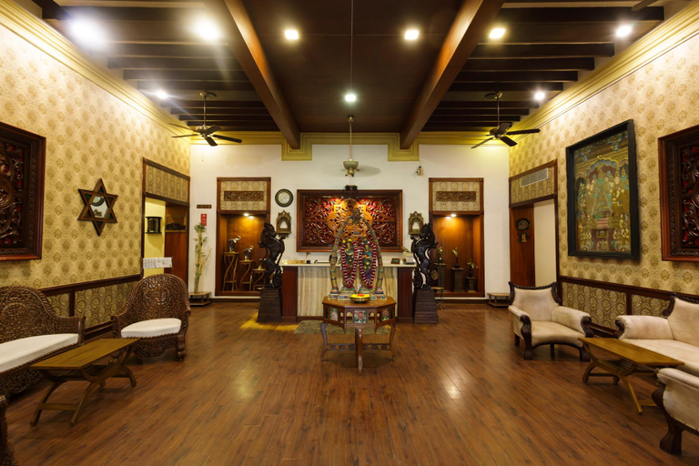 Public Area, Hotel Windsor Castle, Salem
