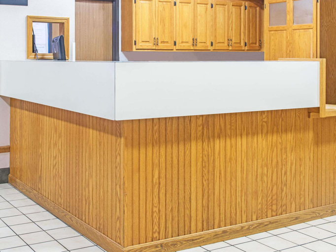 Public Area 2, Super 8 by Wyndham Richfield/Cleveland, Summit