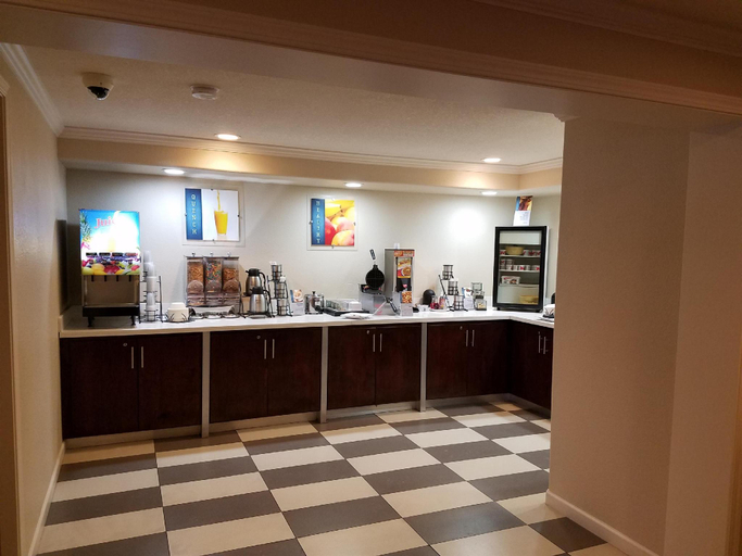 Others 4, SureStay by Best Western Lakeview, Lake