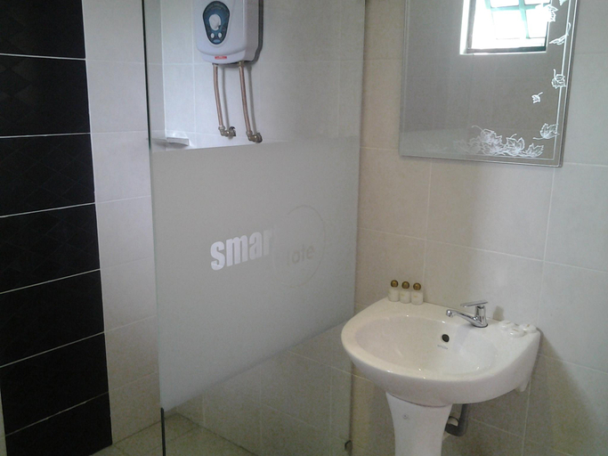 Bathroom 4, Smart Hotel Seremban, Seremban
