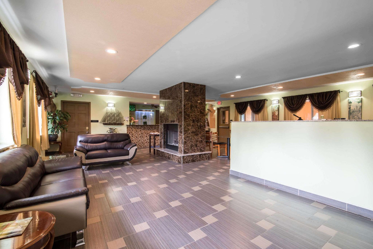 Public Area, Rodeway Inn Towanda, Bradford