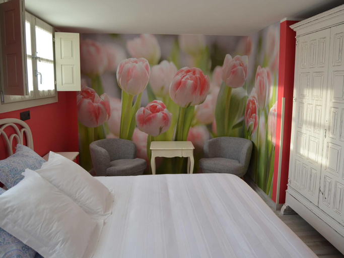 Bedroom 2, Akla Hotel Suites Santillana, Cantabria