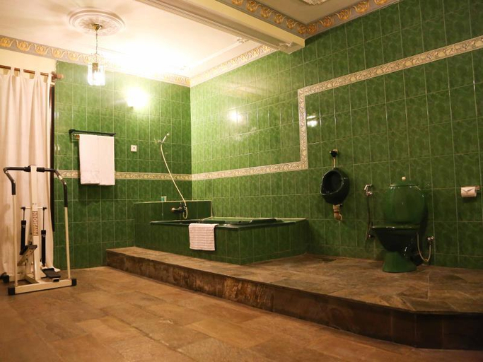 Bathroom 4, Grand Norling Hotel's Resort, Bagmati