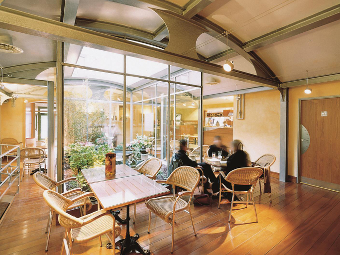 Public Area 3, Hôtel Au Petit Caporal, Val-de-Marne