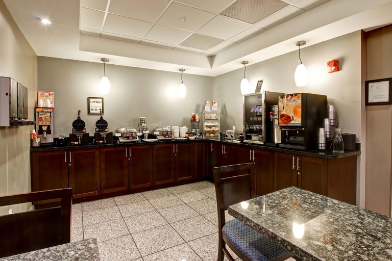 Food & Drinks 5, Best Western Plus Brandon Inn, Division No. 7