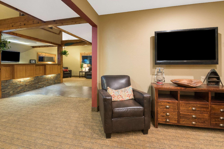 Public Area 2, Super 8 by Wyndham Bemidji MN, Beltrami