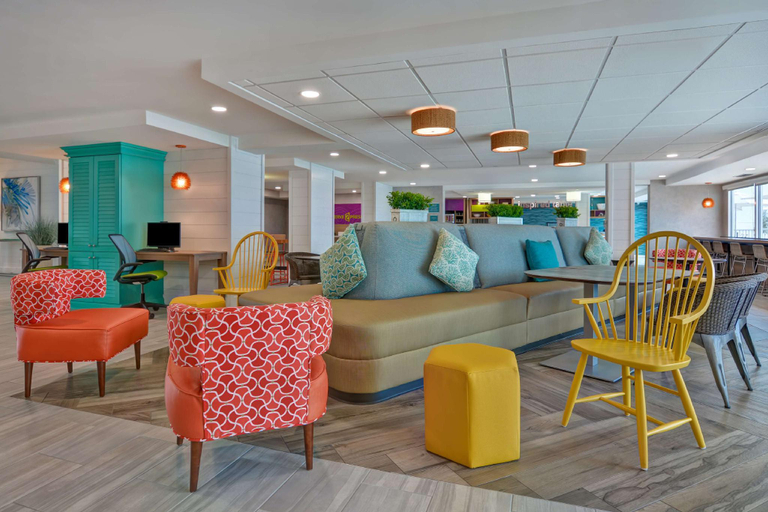 Food & Drinks 2, Home2 Suites by Hilton Ormond Beach Oceanfront, Volusia