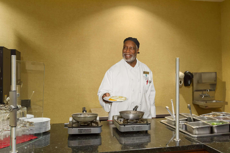 Food & Drinks 5, Embassy Suites by Hilton Winston Salem, Forsyth