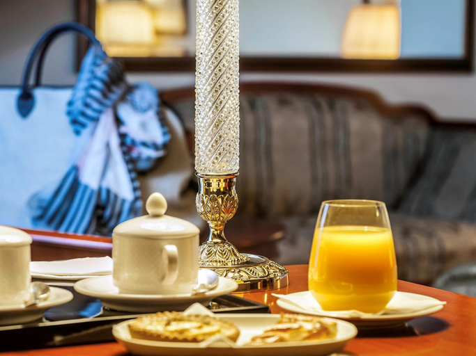 Food & Drinks 5, Grand Hotel Villa Torretta, Curio collection by Hilton, Milano