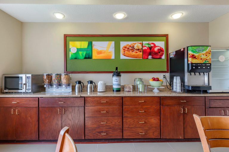 Others 5, Quality Inn & Suites, Bay