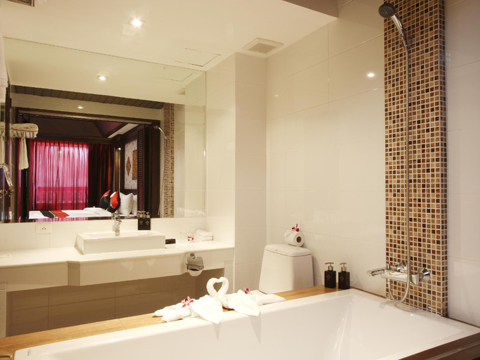 Bathroom 4, Rayaburi Hotel Patong, Phuket Island