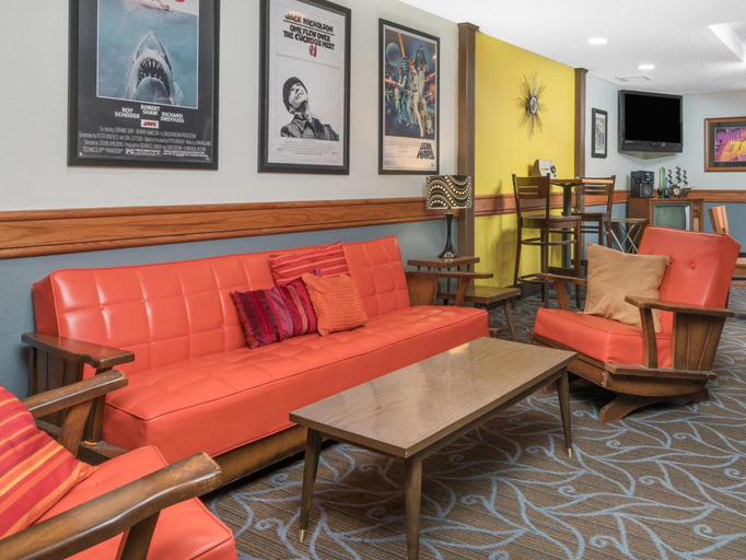 Public Area 2, AmericInn by Wyndham Fort Dodge, Webster
