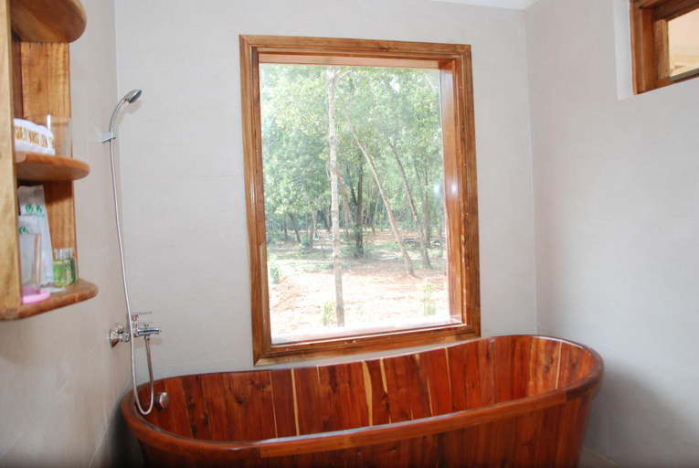 Bathroom 2, Villa Lien Tho, Phú Quốc