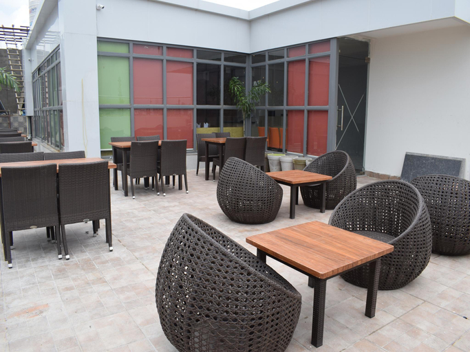 Public Area 2, Hotel Deep Clarks Inn Lucknow, Lucknow