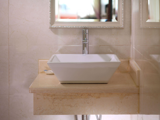 Bathroom 4, Care Hotel Coast Collection, Sanya