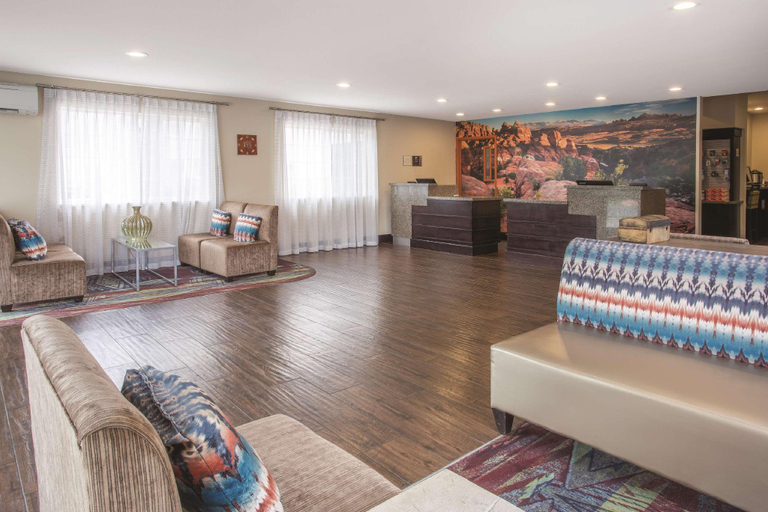 Public Area 2, La Quinta Inn & Suites by Wyndham Moab, Grand