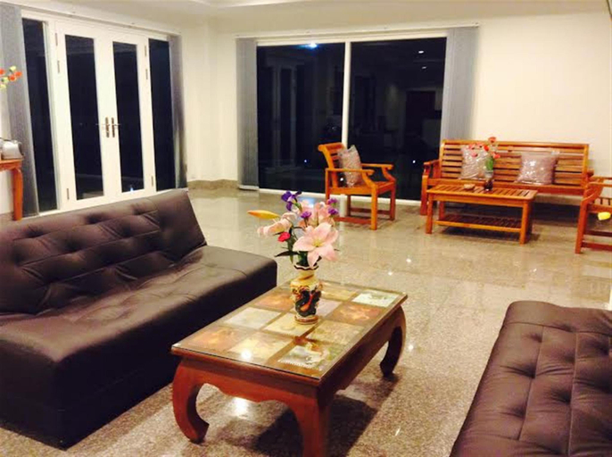Public Area 2, Siray House, Phuket Island
