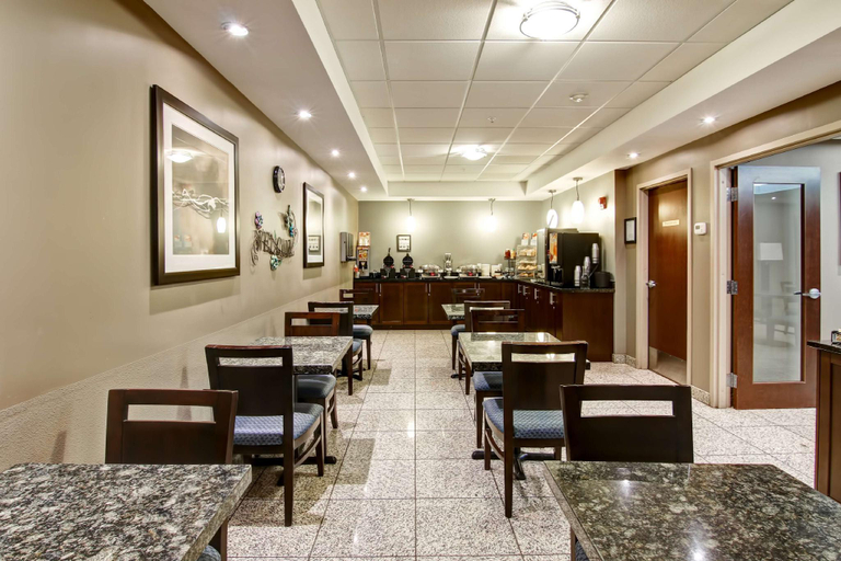 Food & Drinks 5, Best Western Plus Brandon Inn, Division No. 7
