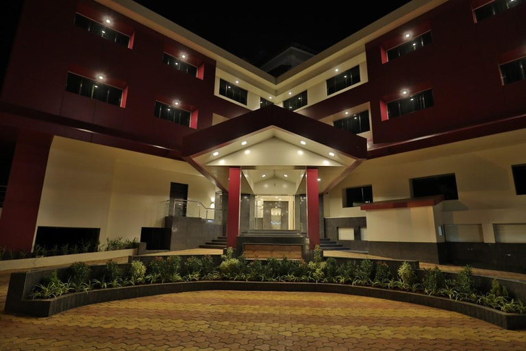 Others 5, Imperial Grande, Pune