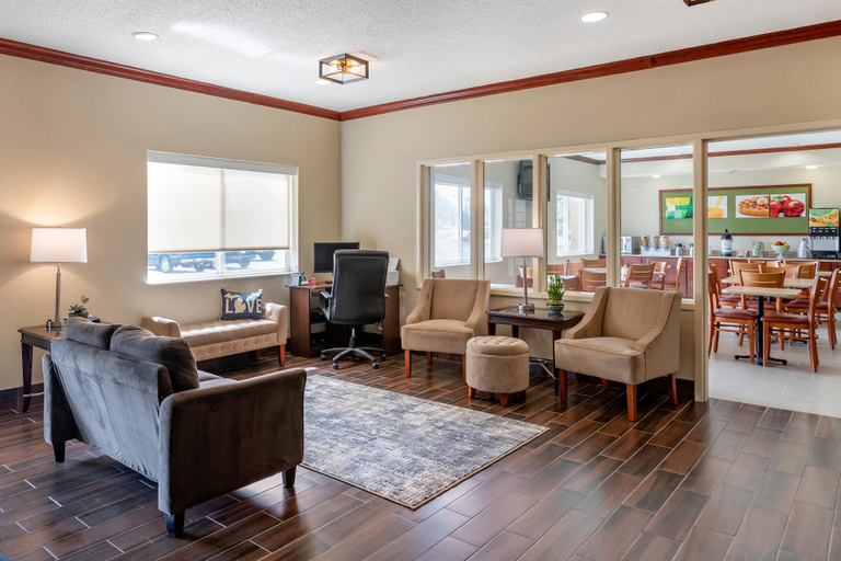 Public Area 2, Quality Inn & Suites, Bay