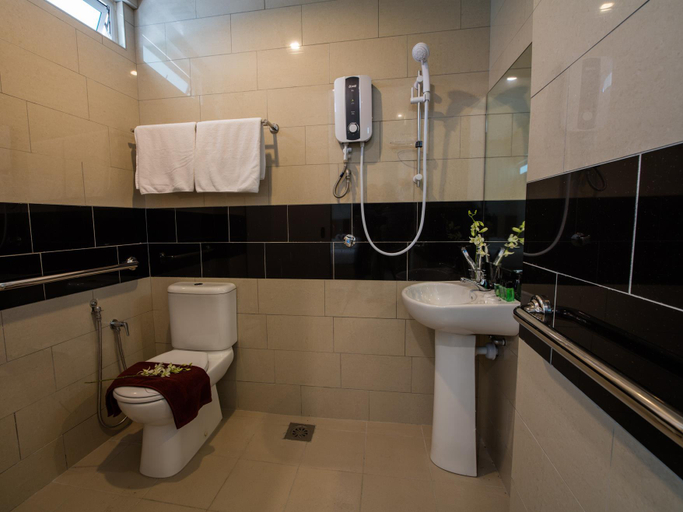 Bathroom 4, Uptown @ Subang Airport, Shah Alam