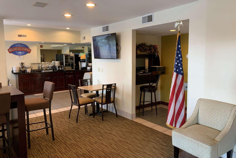 Food & Drinks 4, Baymont by Wyndham Cave City, Barren