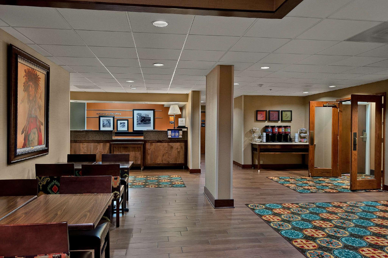 Public Area 2, Clarion Pointe Cherokee, Swain