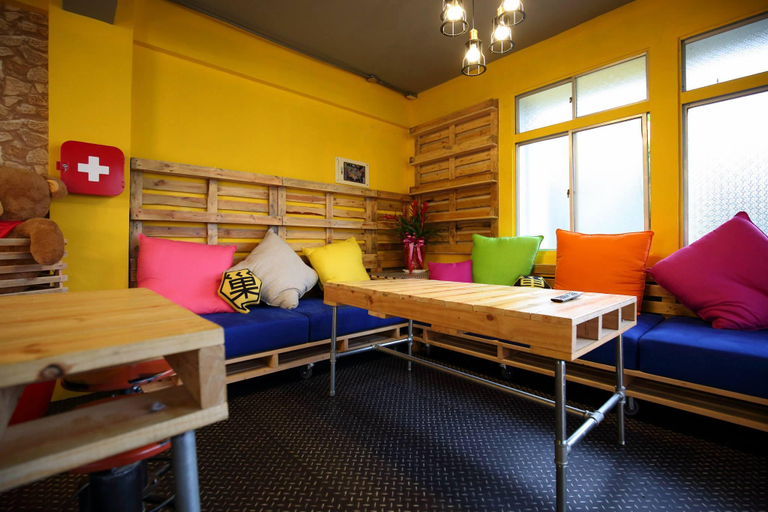 Others 5, Hive Bed and Backpacker, Hualien