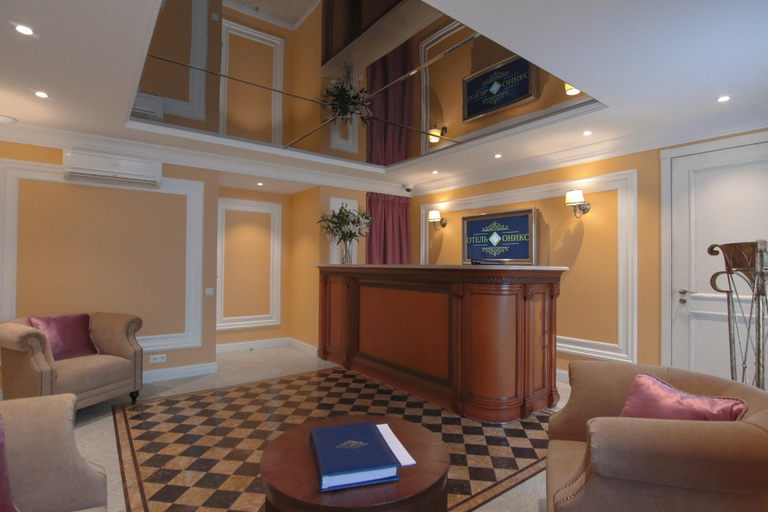 Public Area, Onyx, Sankt-Peterburg gorsovet