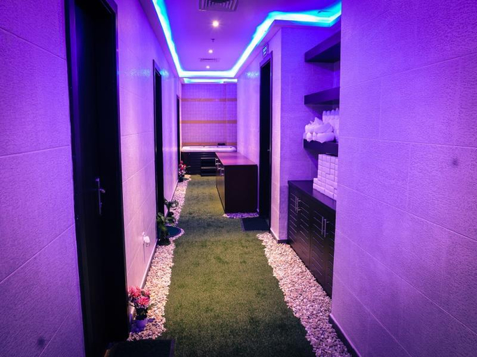 Public Area 4, Arman Hotel Juffair Mall, Manama