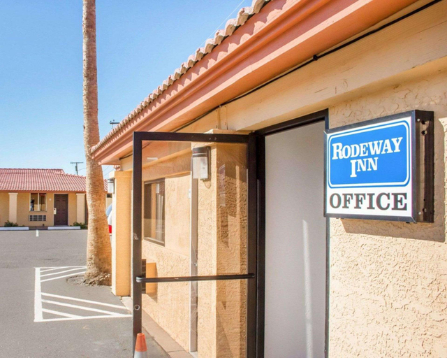 Exterior & Views 1, Rodeway Inn Old Town Scottsdale, Maricopa