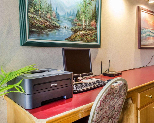 Others 5, Econo Lodge Mifflintown, Juniata