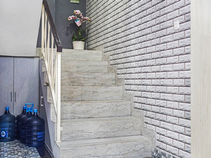 OYO 90845 3g's Home Syariah, Tangerang Selatan