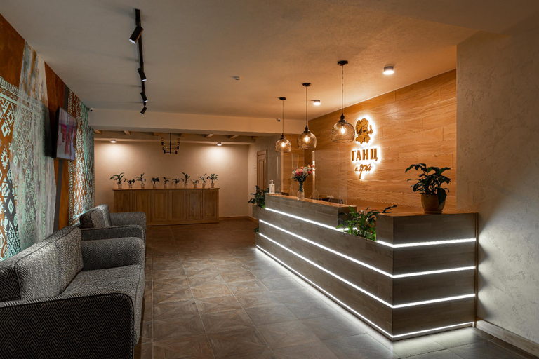 Public Area 4, Ganz & SPA, Nadvirnians'kyi