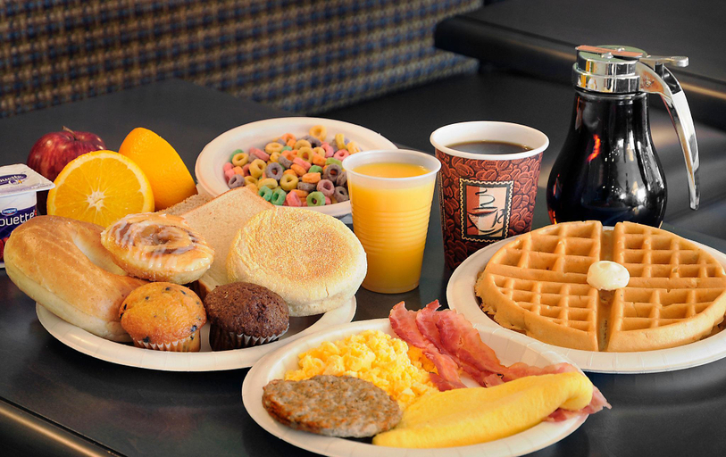 Food & Drinks 5, Comfort Inn Pembroke, Renfrew