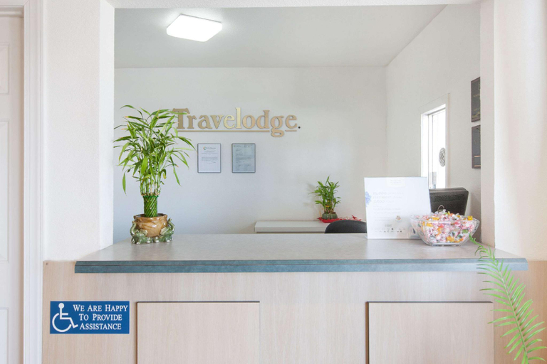 Public Area, Travelodge by Wyndham Los Banos CA, Merced