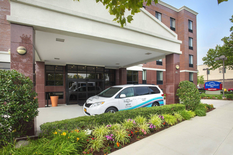 Exterior & Views 2, Fairfield Inn by Marriott New York LaGuardia Airport/Astoria, New York