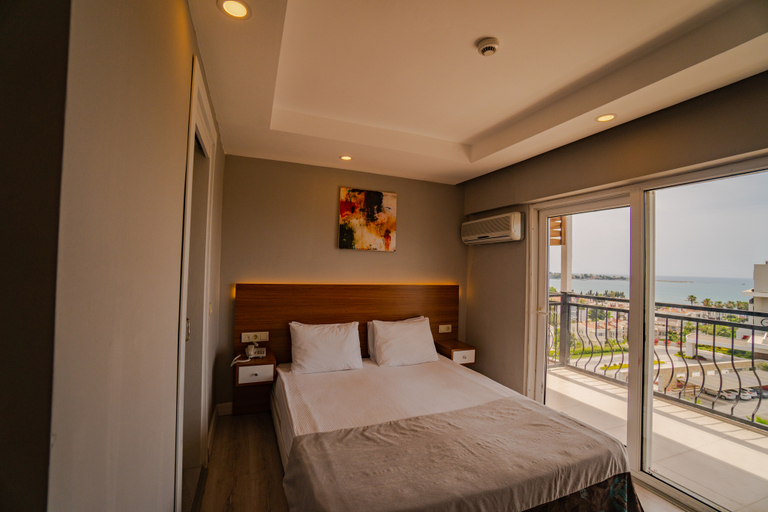 Bedroom 5, Joker Side Hill Suite Hotel, Manavgat