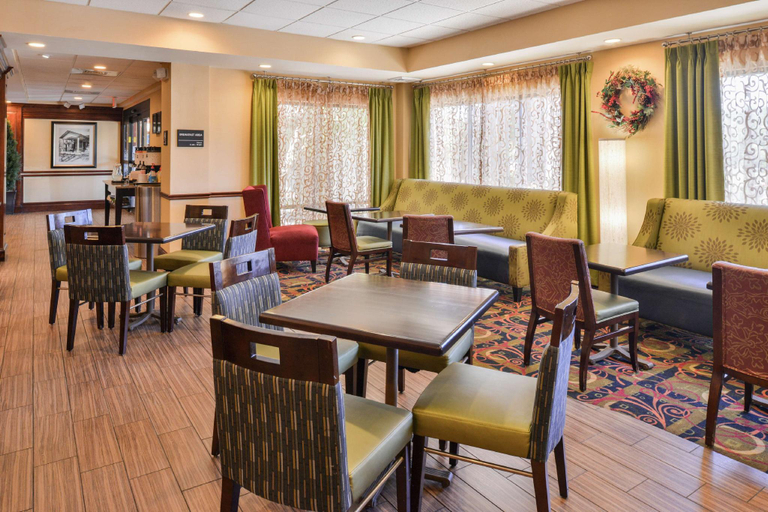 Others 4, Hampton Inn Waynesboro/Stuarts Draft, Augusta