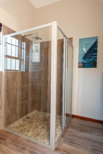Public Area 4, Amery House, Nelson Mandela Bay