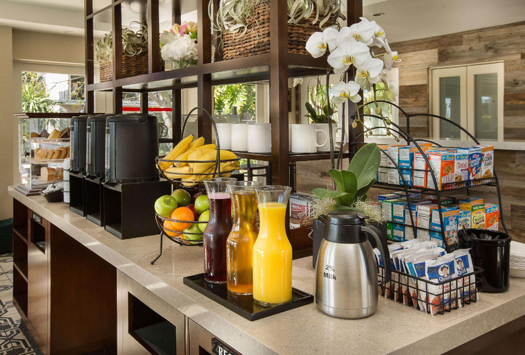Food & Drinks 5, West Beach Inn, a Coast Hotel, Santa Barbara