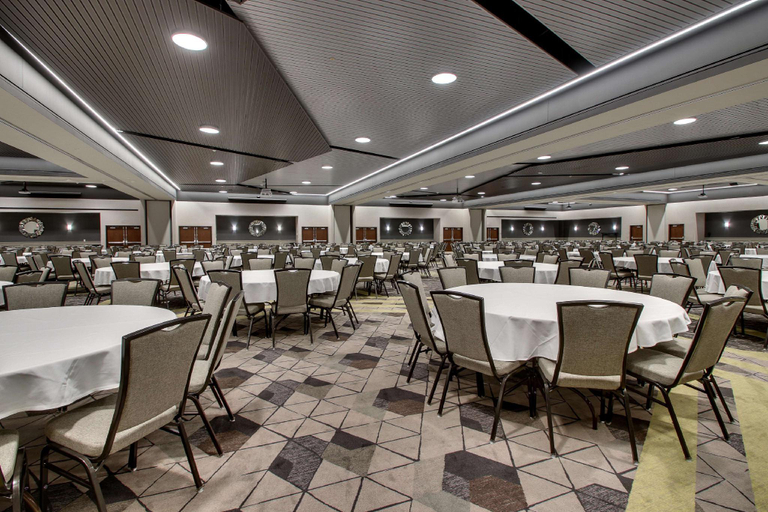 Food & Drinks 5, Drury Plaza Hotel Cape Girardeau Conference Center, Cape Girardeau