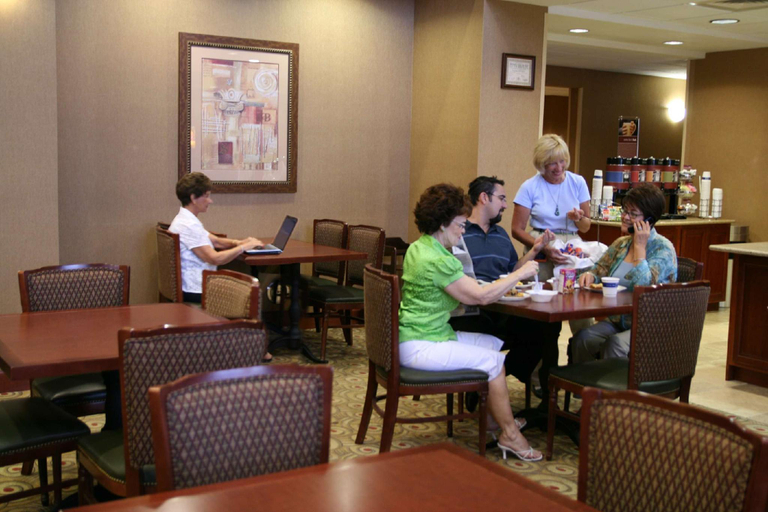 Food & Drinks 5, Hampton Inn & Suites Phoenix-Surprise, Maricopa