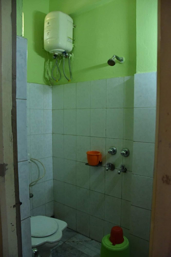 Bathroom, Hotel Sambit Palace, Khordha