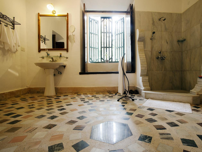 Bathroom 5, Radha House Siolim, North Goa